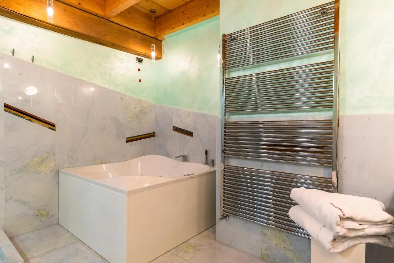 Florian Maison Resort San Paolo d'Argon 0*,  Italy